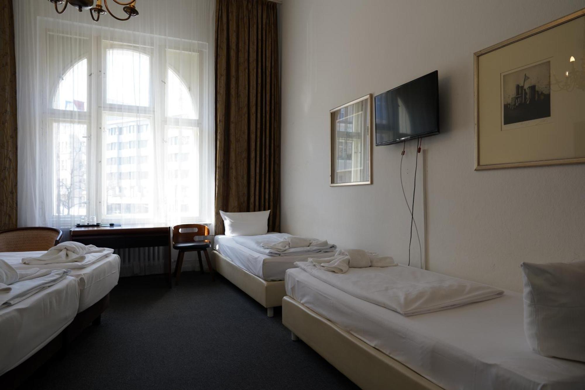 Hotel Pension Xantener Eck Berlin Eksteriør bilde