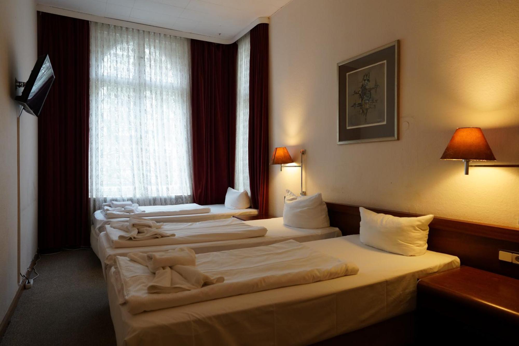 Hotel Pension Xantener Eck Berlin Eksteriør bilde